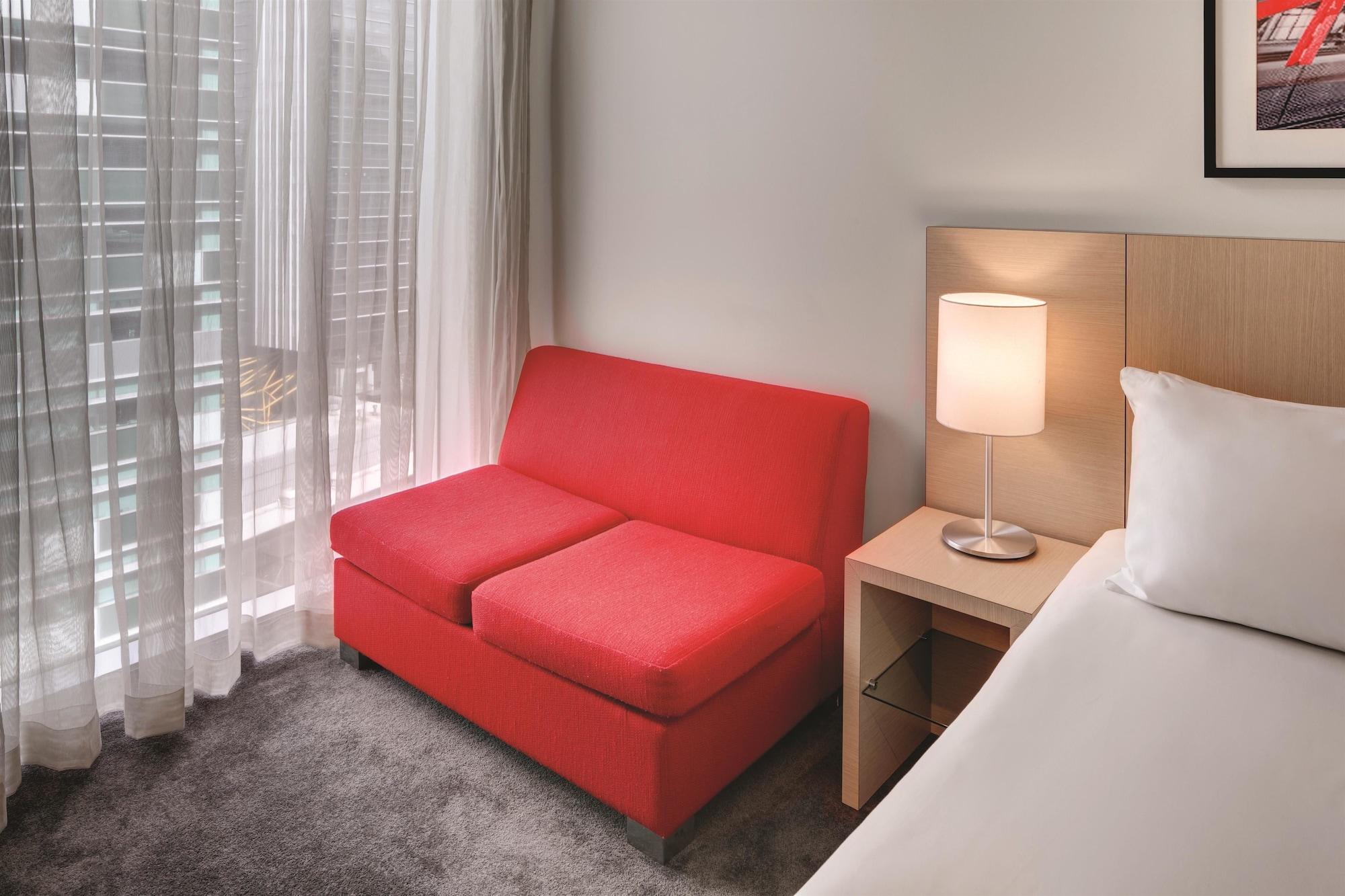 Travelodge Hotel Melbourne Docklands Экстерьер фото