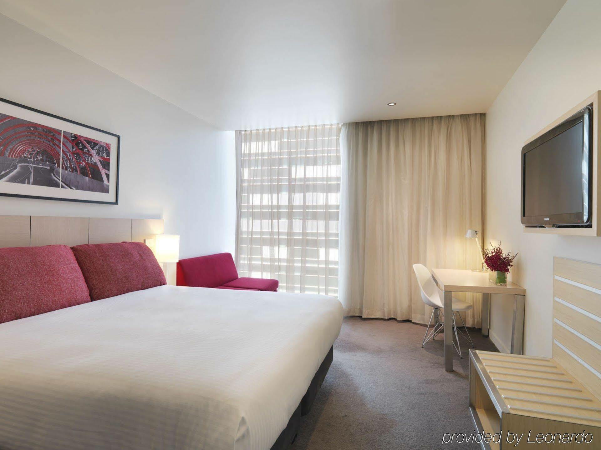 Travelodge Hotel Melbourne Docklands Экстерьер фото